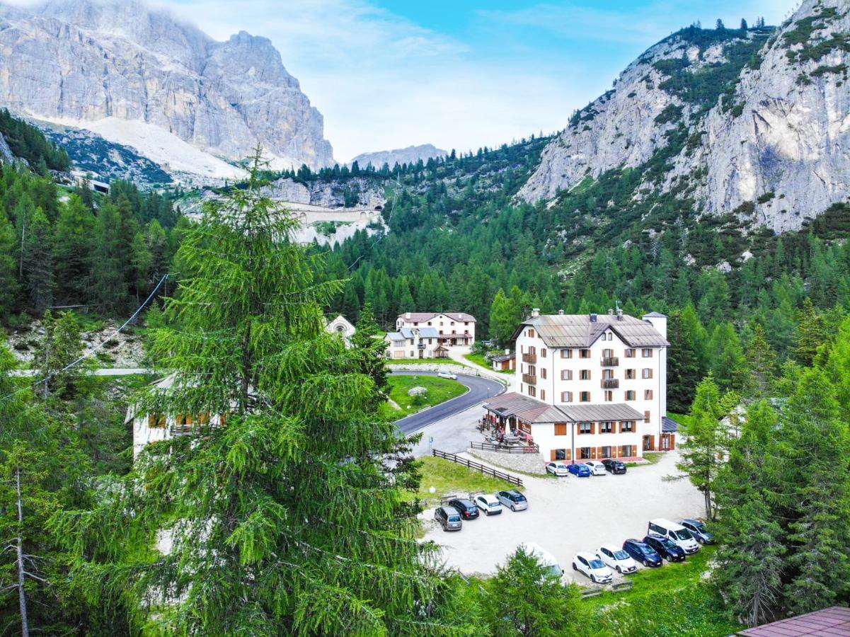 Hotel Al Sasso Di Stria Andraz المظهر الخارجي الصورة