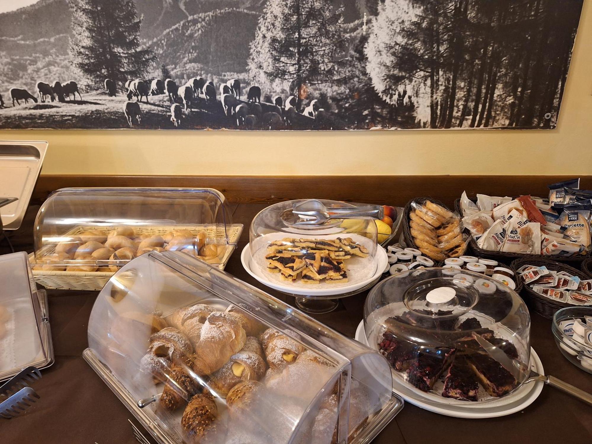 Hotel Al Sasso Di Stria Andraz المظهر الخارجي الصورة