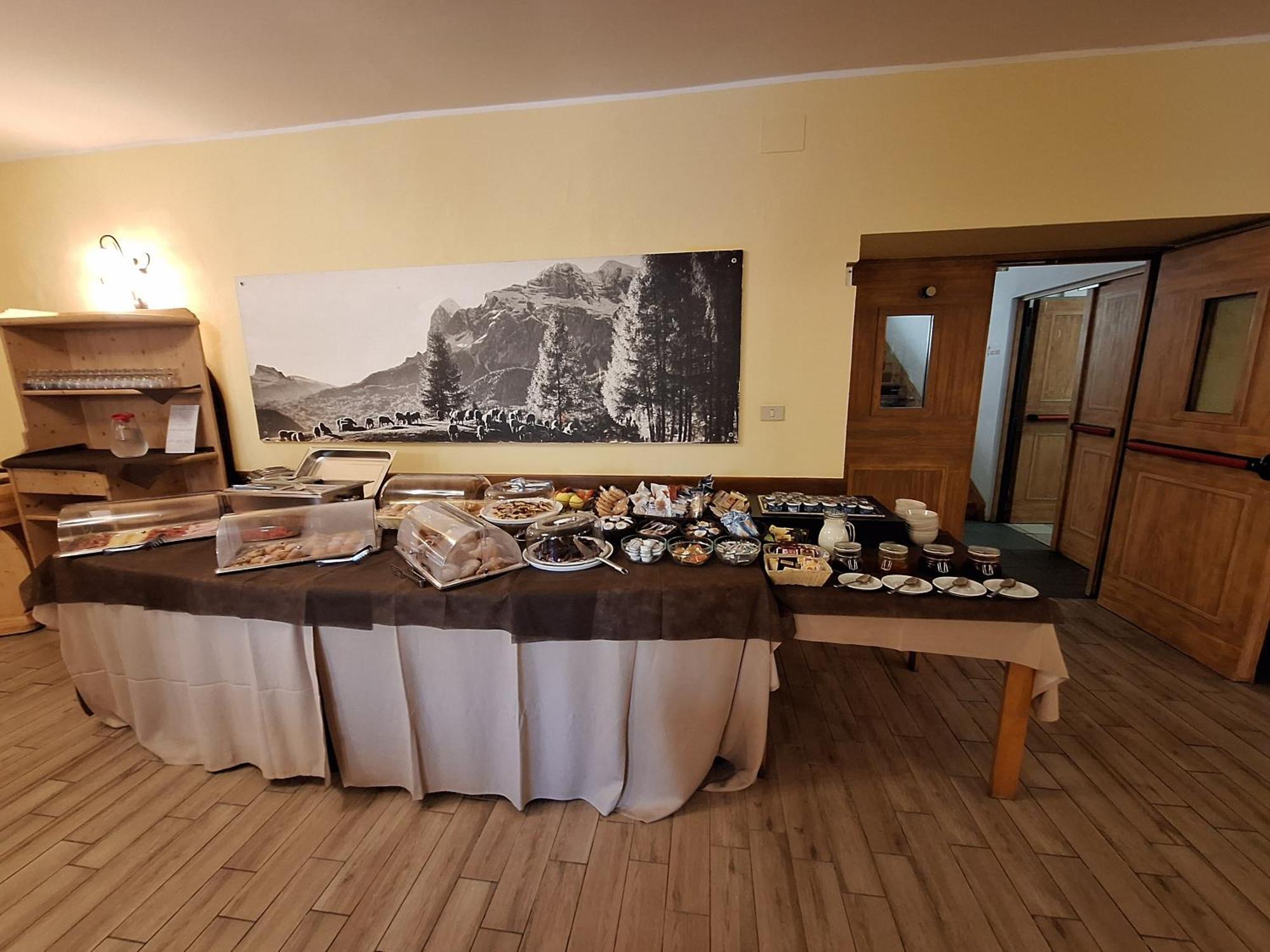 Hotel Al Sasso Di Stria Andraz المظهر الخارجي الصورة