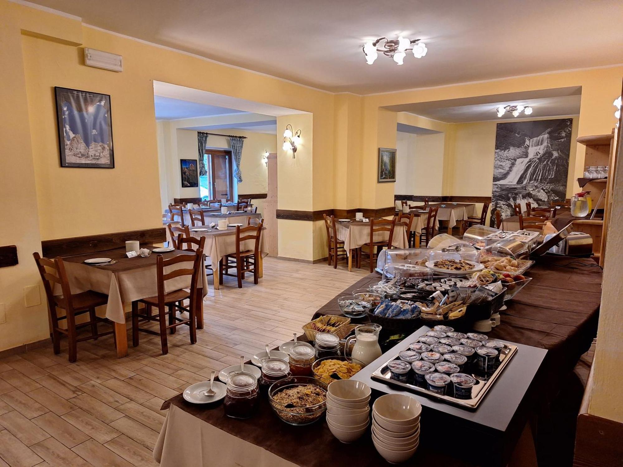 Hotel Al Sasso Di Stria Andraz المظهر الخارجي الصورة