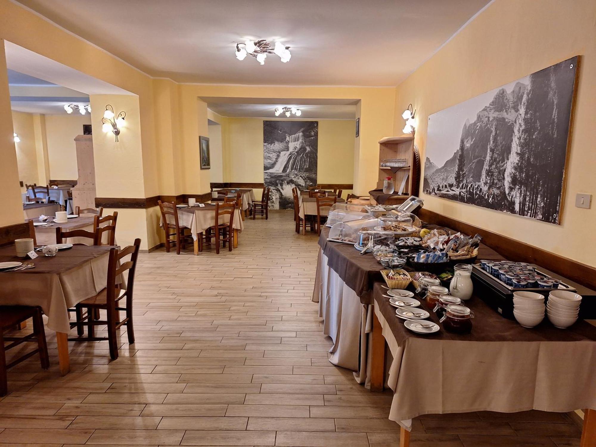 Hotel Al Sasso Di Stria Andraz المظهر الخارجي الصورة